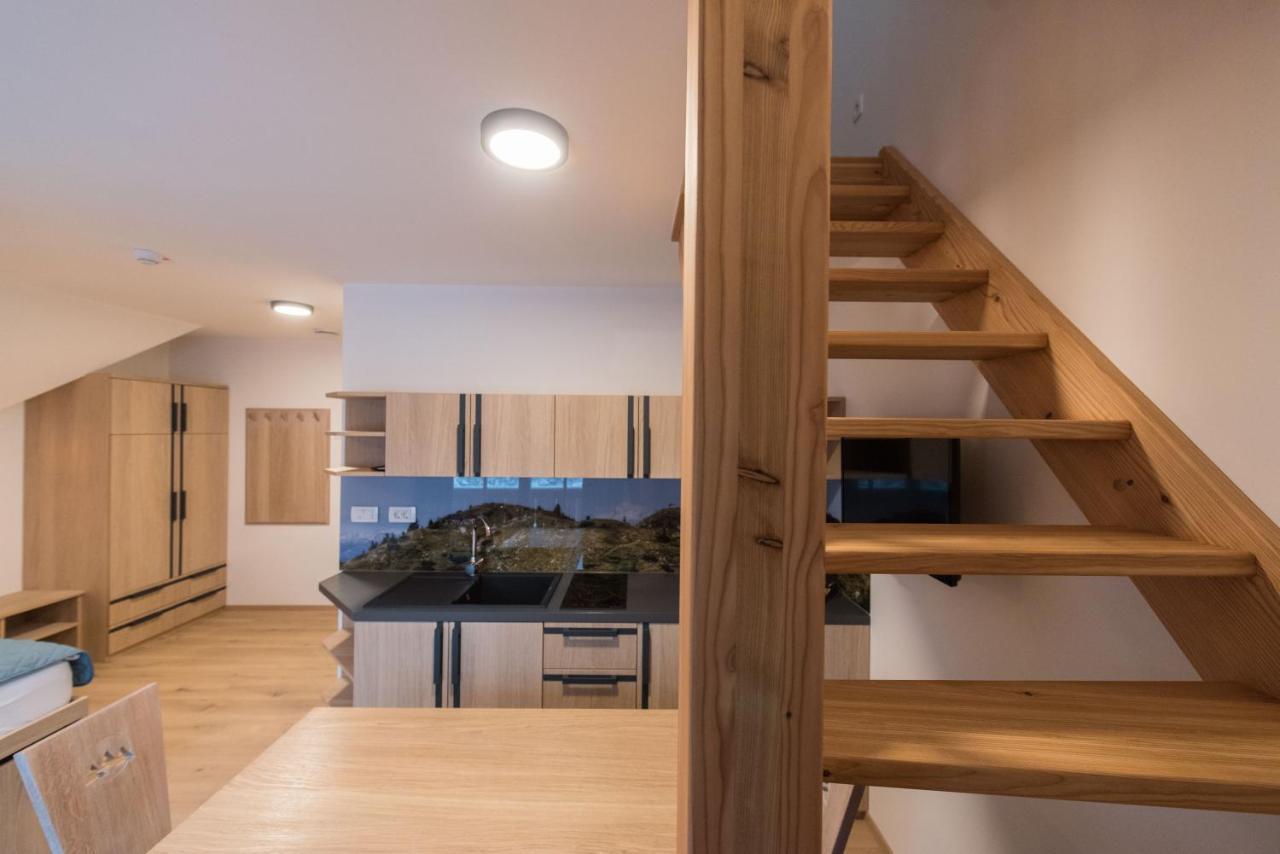 Guesthouse Lajnar Zgornja Sorica Екстериор снимка